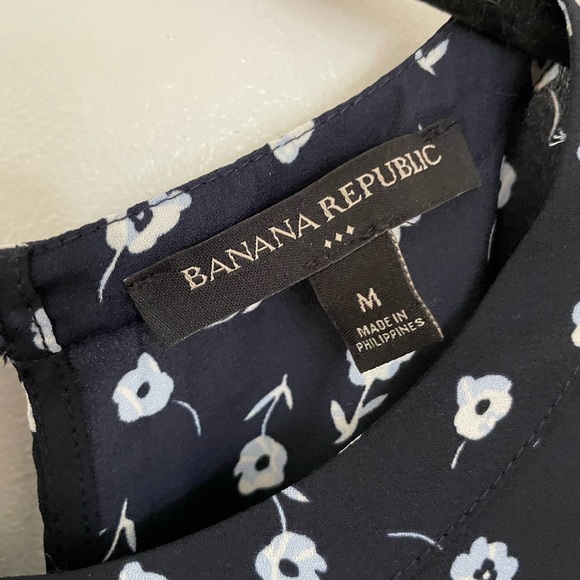 Banana Republic long sleeve blouse - Picture 3 of 3